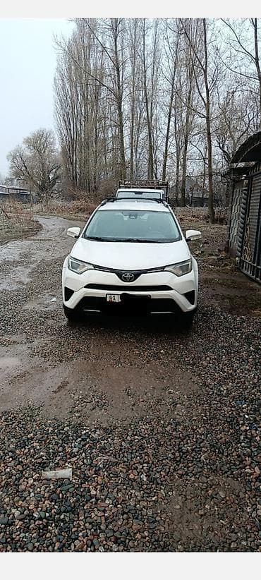 аренда скутера с выкупом: Toyota RAV4: 2017 г., 2.4 л, Автомат, Бензин, Кроссовер — 1
