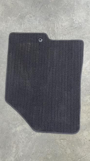 полики на хундай: Родные Ворсовые Полики Для салона Hyundai, цвет - Черный, Б/у, Платная доставка — 1