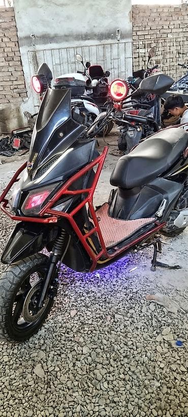 сукутер макси: Yamaha, 175 куб. см, Бензин, Новый — 2