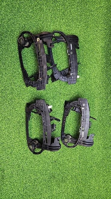 bmw m5 e39: Рамка наружней ручки е65 е66 7013 701 Год 2005 В отличном состоянии — 1