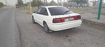 Унаа: Mazda 626: 1990 г., 2 л, Кол менен иштөөчү, Бензин, Седан — 7