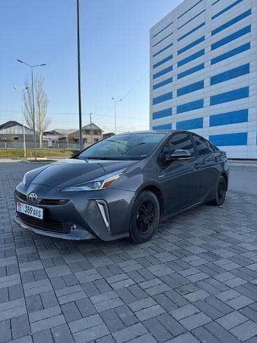 Toyota Prius: 2019 г., 1.8 л, Робот, Гибрид, Лифтбек
