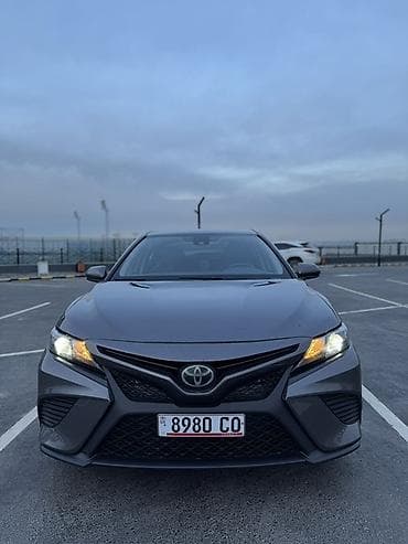 Toyota Camry: 2019 г., 2.5 л, Автомат, Бензин, Седан