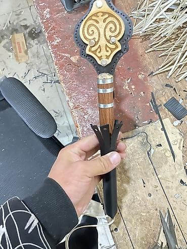 цветы оформления: Картина на коже в деревянной раме + декоративный камчи (камча) - — 4