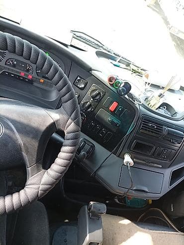 Крылья и комплектующие: Кабина Mercedes-Benz — 1