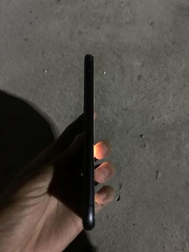 one pluse: IPhone 11, Черный — 3