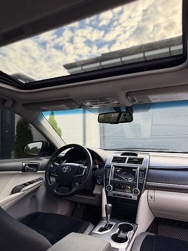 обмен: Toyota Camry: 2012 г., 2.5 л, Вариатор, Гибрид — 7