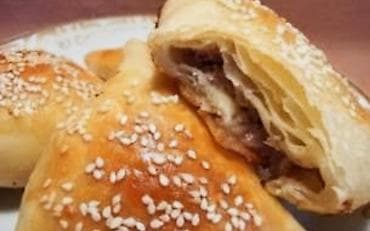 Продукты питания: (ватсап ) Ассорти самсы и мясной выпечки Принимаем заказы для — 1