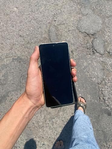 микрофон динамический: Смартфон Redmi (зеленый цвет, плоские грани) Основные характеристики — 2
