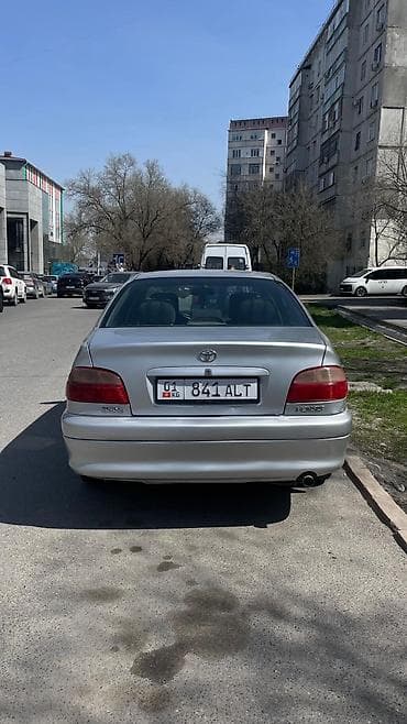 mini jack: Toyota Avensis: 2001 г., 2 л, Автомат, Бензин, Седан — 4