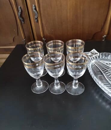 пасуда комплект: Продаю рюмки 6 шт - 400 с., селедочница хрусталь - 400 с., салатница - — 2