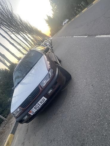 v klass: Volkswagen Passat: 1995 г., 2 л, Ручные, Газ, Универсал — 10