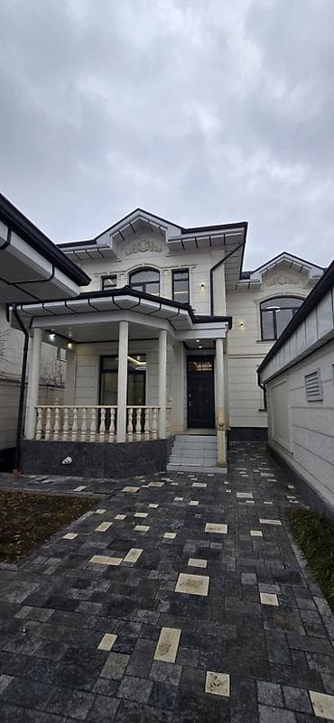Срочно продаётся совершенно новый, большой 2-этажный дом в районе