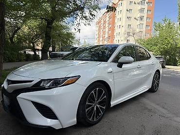 prius v: Toyota Camry: 2020 г., 2.5 л, Автомат, Гибрид, Седан — 2