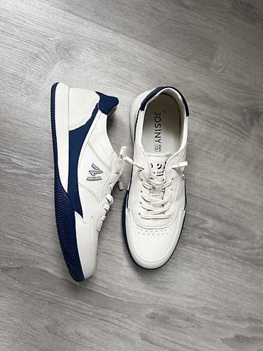 Мужские кроссовки, 42, Новый, цвет - Белый, Самовывоз