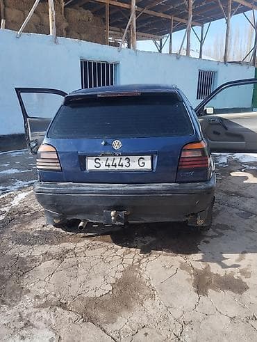 golf 4 2 3: Volkswagen Golf: 1991 г., 1.8 л, Механика, Бензин, Хэтчбэк — 4