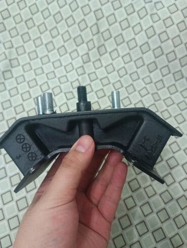 Подушка коробки передач Subaru Новый