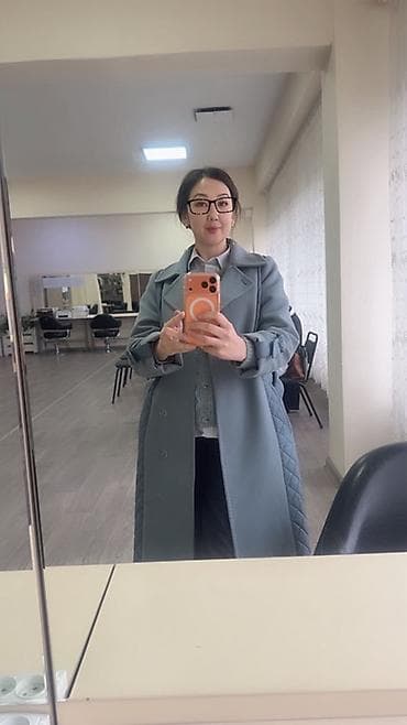 тренч женские: Демисезонное женское пальто-тренч в спокойном серо‑голубом цвете. - — 1