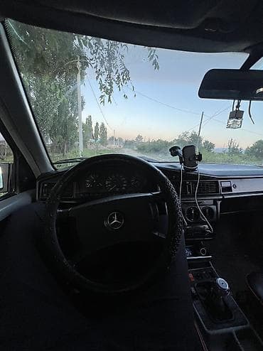 купить мерс с: Mercedes-Benz 190: 1991 г., 2.3 л, Механика, Бензин, Седан — 6