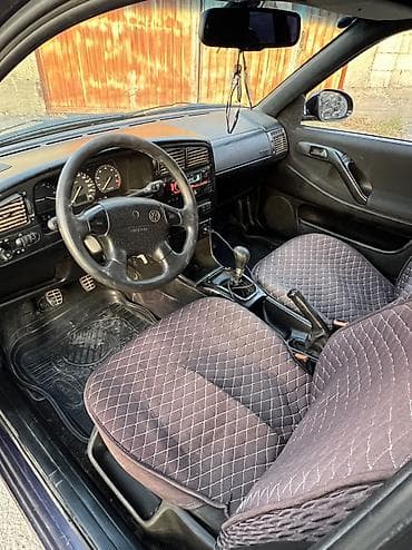Volkswagen Passat: 1996 г., 2 л, Механика, Газ — 4