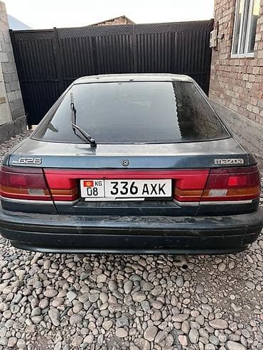 задние стопы 124: Mazda 626: 1990 г., Хэтчбэк — 6