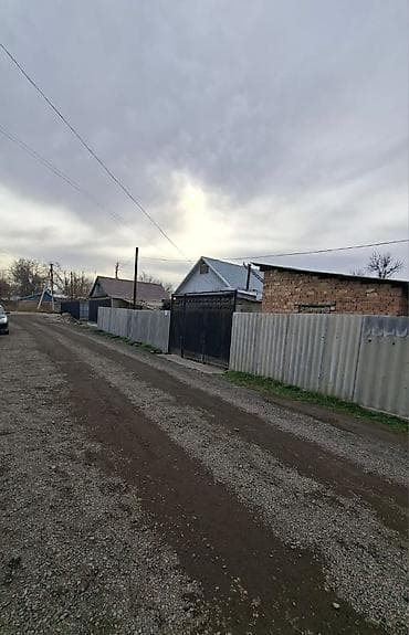 hostel osh: Дом, 54 м², 3 комнаты, Агентство недвижимости, Косметический ремонт — 1