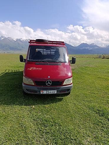 тайота хиасе: Грузовой фургон Mercedes-Benz Sprinter (двухрядная кабина, бортовой — 3