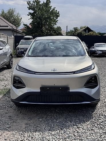 cha: Changan Qiyuan Q05: 2026 г., Вариатор, Электромобиль, Кроссовер — 3