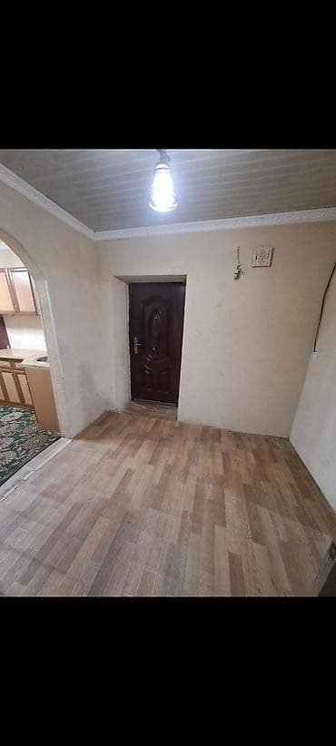 квартира на 1 этаже: 2 комнаты, С мебелью частично — 4