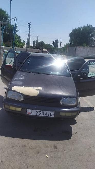 Продажа авто: Volkswagen Golf: 1995 г., 2 л, Механика, Бензин, Хэтчбэк — 7