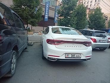 Hyundai Grandeur: 2017 г., 3 л, Автомат, Бензин, Седан
