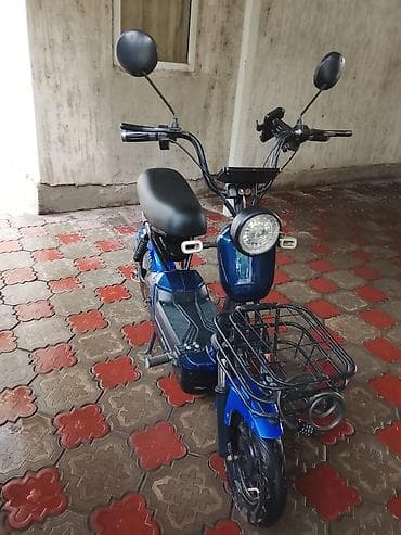 Транспорт: Продаю электроскутер в хорошем состоянии 500w, запас хода 30 км,торг — 1