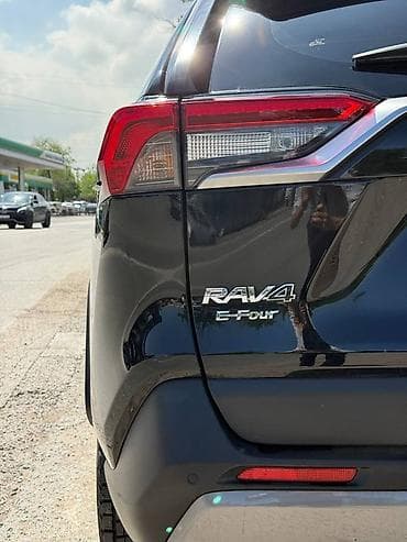 sprinter 4x4: Toyota RAV4: 2019 г., 2.5 л, Автомат, Гибрид, Кроссовер — 6