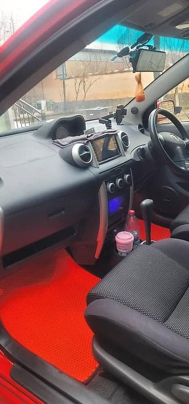 Toyota Ist: 2002 г., 1.3 л, Автомат, Бензин, Хэтчбэк