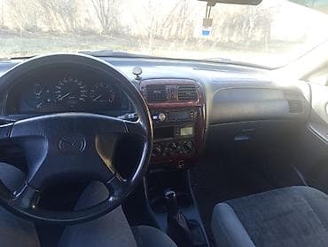 golf 2: Mazda 626: 1997 г., 1.8 л, Механика, Бензин, Хэтчбэк — 4