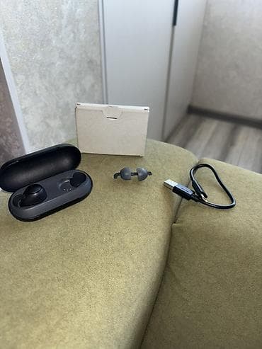 Аудиотехника: Беспроводные наушники-вкладыши Sony (True Wireless) - Комплектация — 4