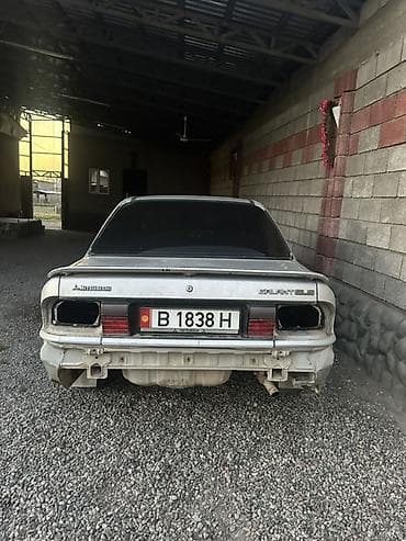 Mitsubishi Galant: 1989 г., Седан