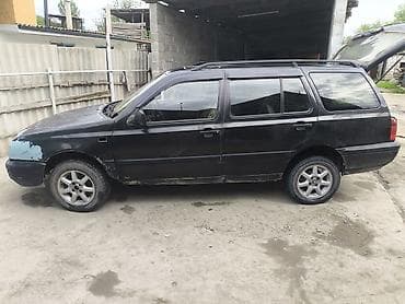 Продажа авто: Volkswagen Golf: 1994 г., 1.8 л, Механика, Бензин, Универсал — 4