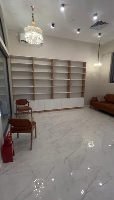 ошском рынке: Аренда/предоставление коммерческого помещения с витринными окнами в — 2