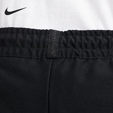 брюки для похода: Мужские спортивные штаны Nike (черные) - Прямой крой с зауженными — 2