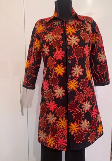 распродажа женской одежды больших размеров: Яркий, летний сюртук женский. Узоры вышиты, ручная работа, размер 48 — 1