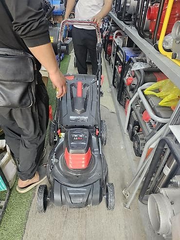 самаходный косилка: Электрическая газонокосилка YWTT Самахот - Питание: 220–240 В, 50 Гц — 3