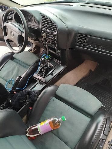 Продажа авто: BMW 3 series: 1991 г., Седан — 7