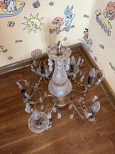 часы из эпоксидной смолы: Люстра хрустальная — 1