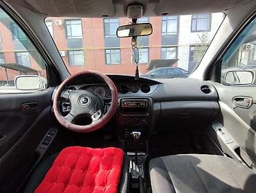 Продажа авто: Daihatsu YRV: 2004 г., 1.3 л, Автомат, Бензин, Хэтчбэк — 4