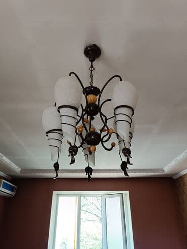 люстры продаю: Элегантная потолочная люстра, выполненная в классическом стиле, станет — 2
