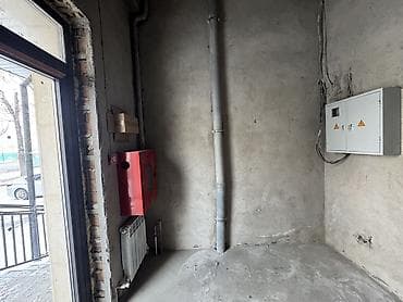 сдаю помещение жибек жолу: Аренда офисов, 40 м², В жилом комплексе, С отдельным входом — 7