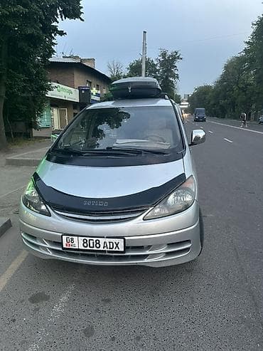 Toyota Previa: 2000 г., 2.4 л, Механика, Минивэн