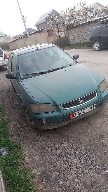 чон: Honda Civic: 1995 г., 1.6 л, Кол менен иштөөчү, Бензин, Седан — 1