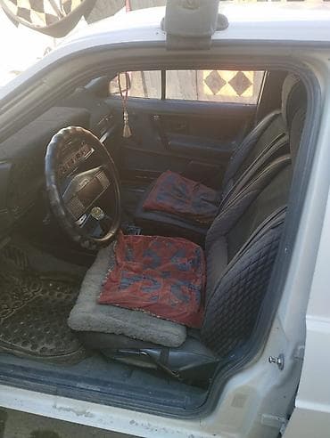 Volkswagen: Volkswagen Passat: 1980 г., Седан — 6